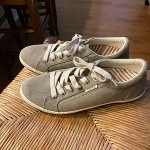Taos Star Canvas Sneakers